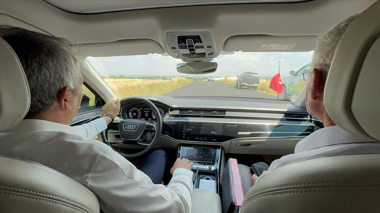 Edirne Valisi Sezer, Otoyol Kalitesindeki Köy Yollarını Test Etti