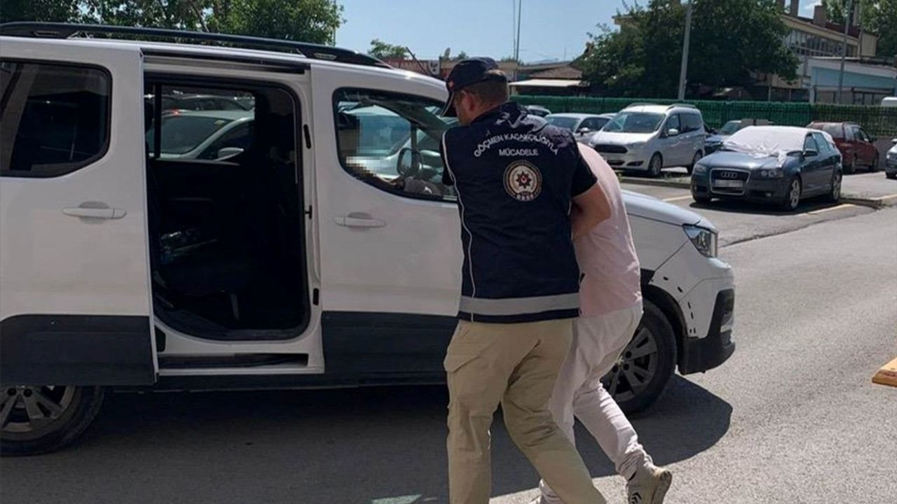 Erzincan'da Göçmen Kaçakçılığı Operasyonu: 2 Şüpheli Tutuklandı