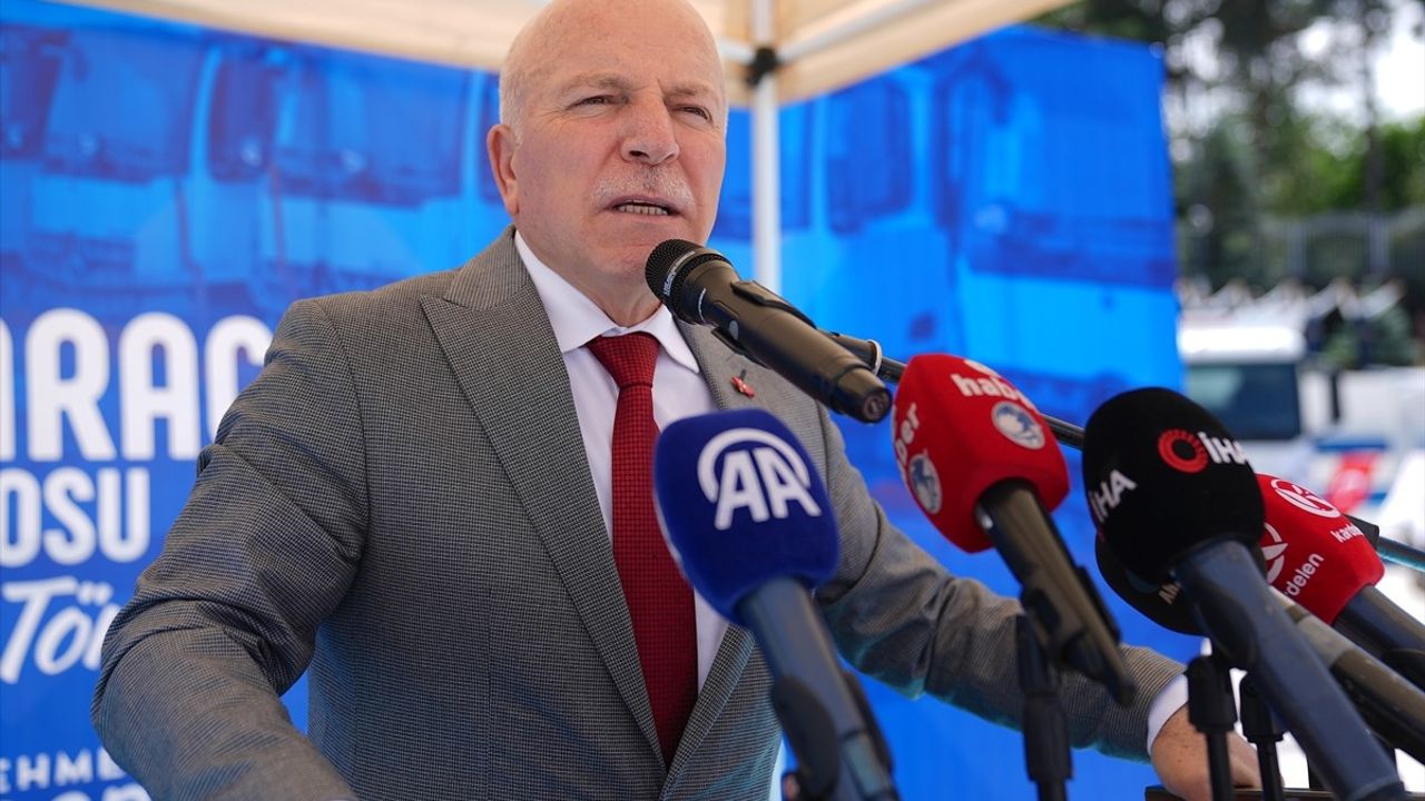 Erzurum Büyükşehir Belediyesi 200 Milyon Liralık Yeni Araç Filosunu Tanıttı