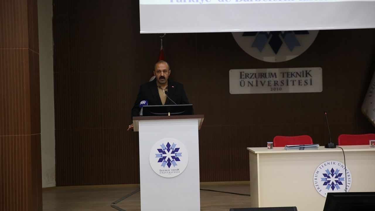 Erzurum'da 15 Temmuz Paneli: Darbelerin İzleri ve Anlatıları Konuşuldu