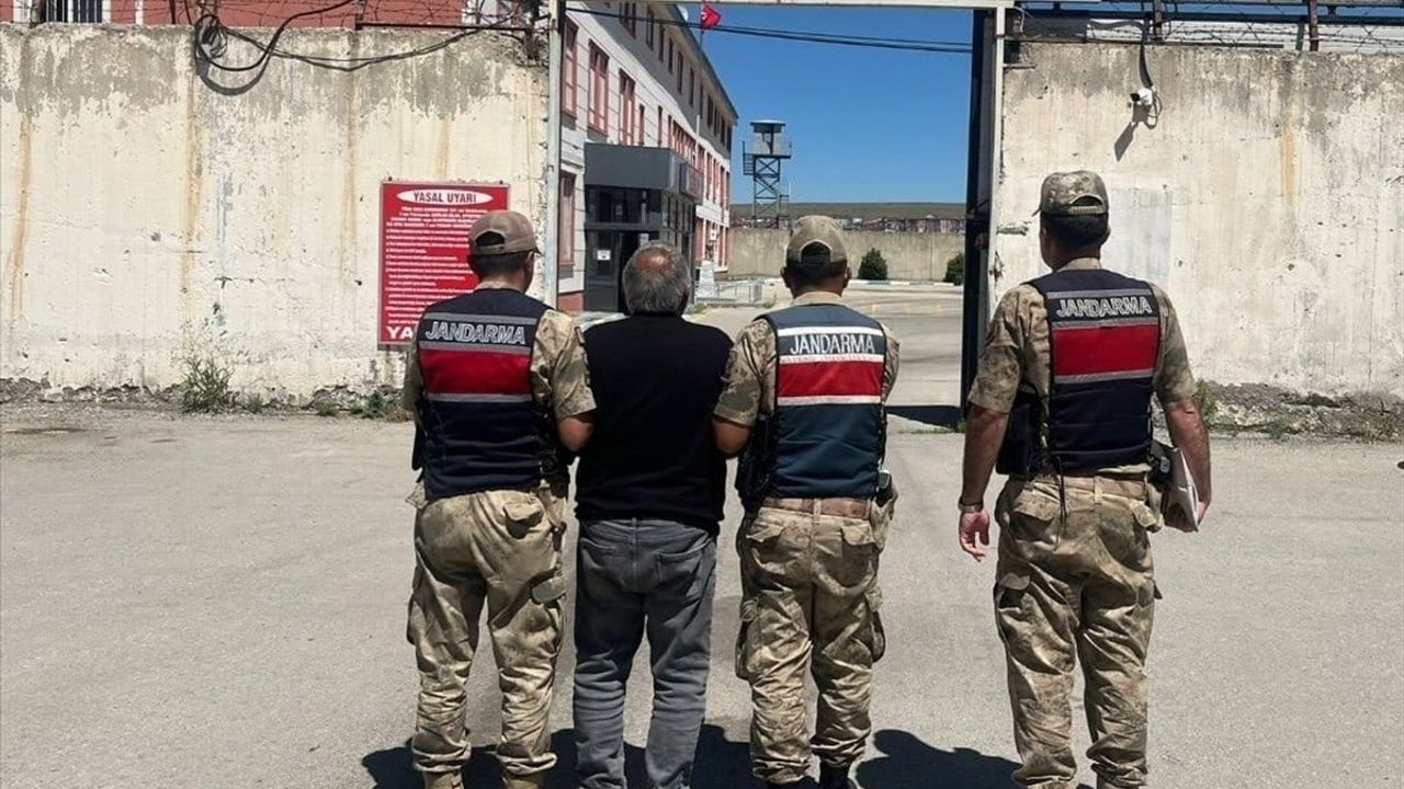 Erzurum'da Aranan 100 Kişi Jandarma Tarafından Yakalandı