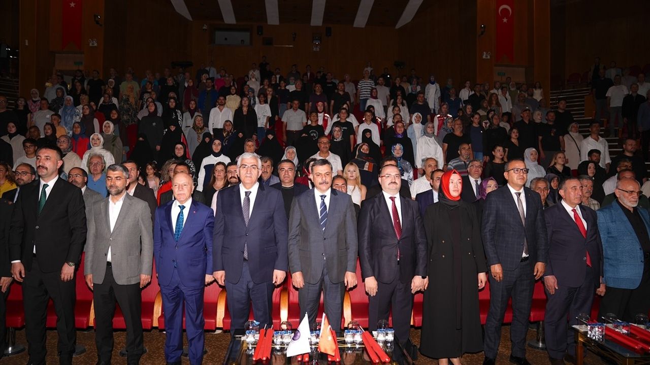 Erzurum'da 'Darbe Kafası' Filminin Gösterimi Yapıldı