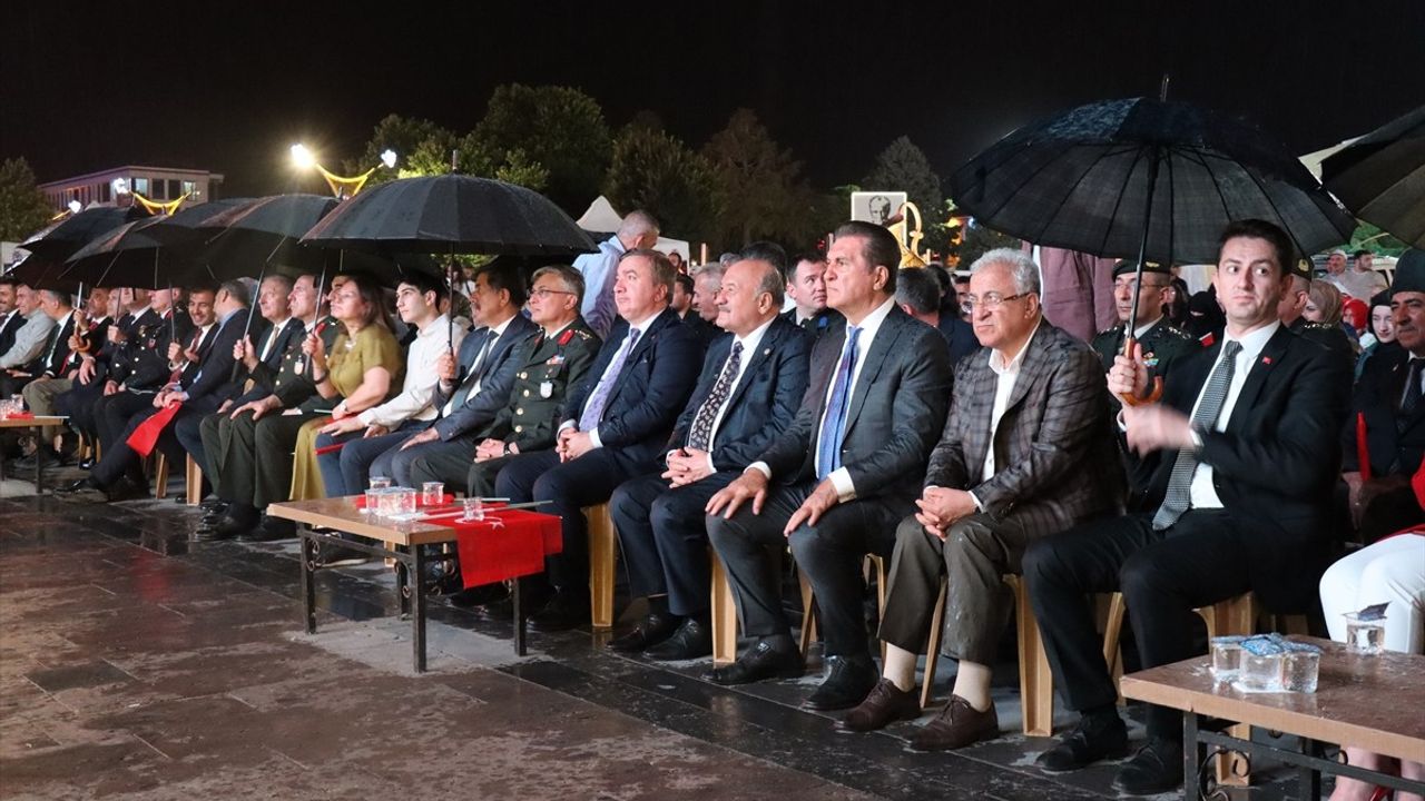 Erzurum ve Çevre İllerde 15 Temmuz Şehitleri Anma Etkinlikleri Düzenlendi