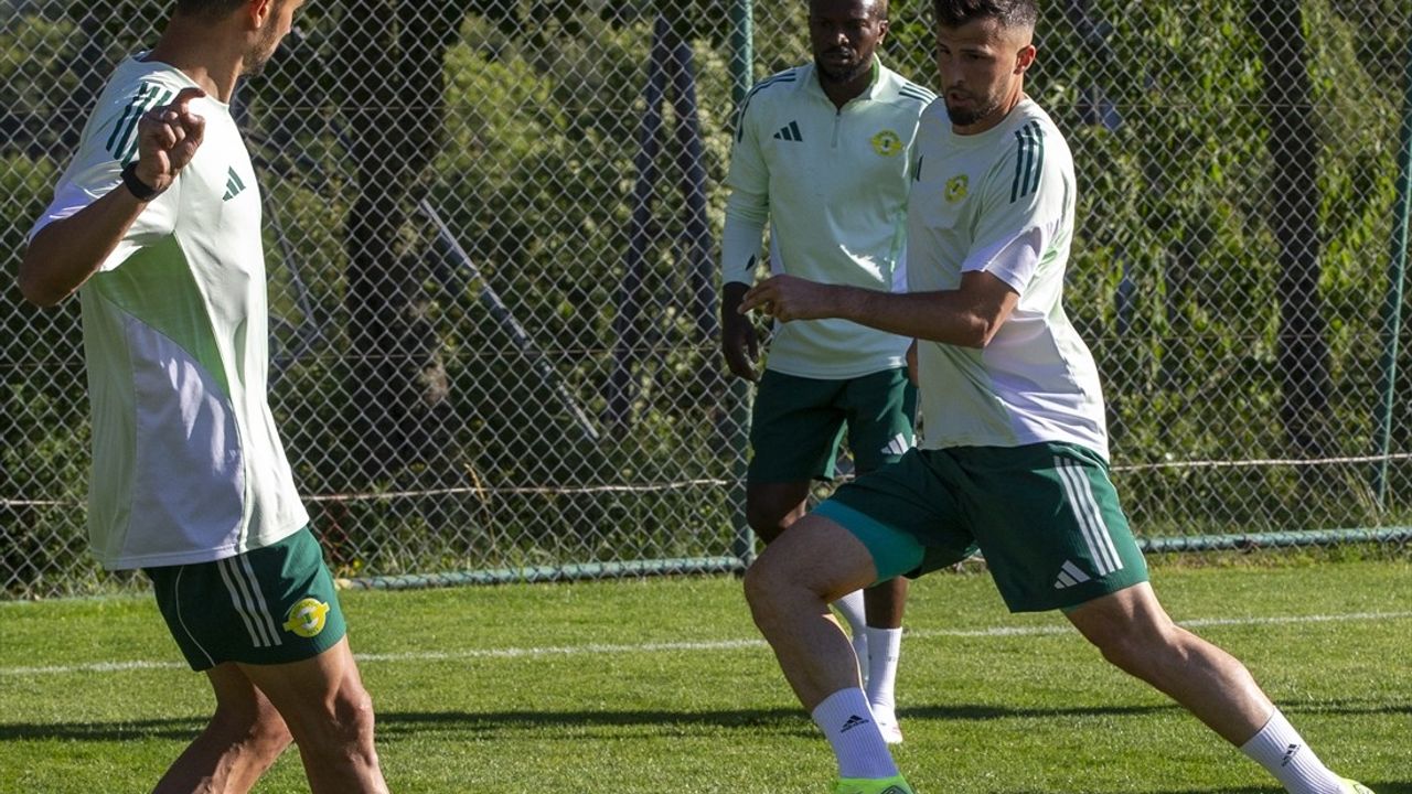 Esenler Erokspor, Bolu'da Yeni Sezon Hazırlıklarına Devam Ediyor