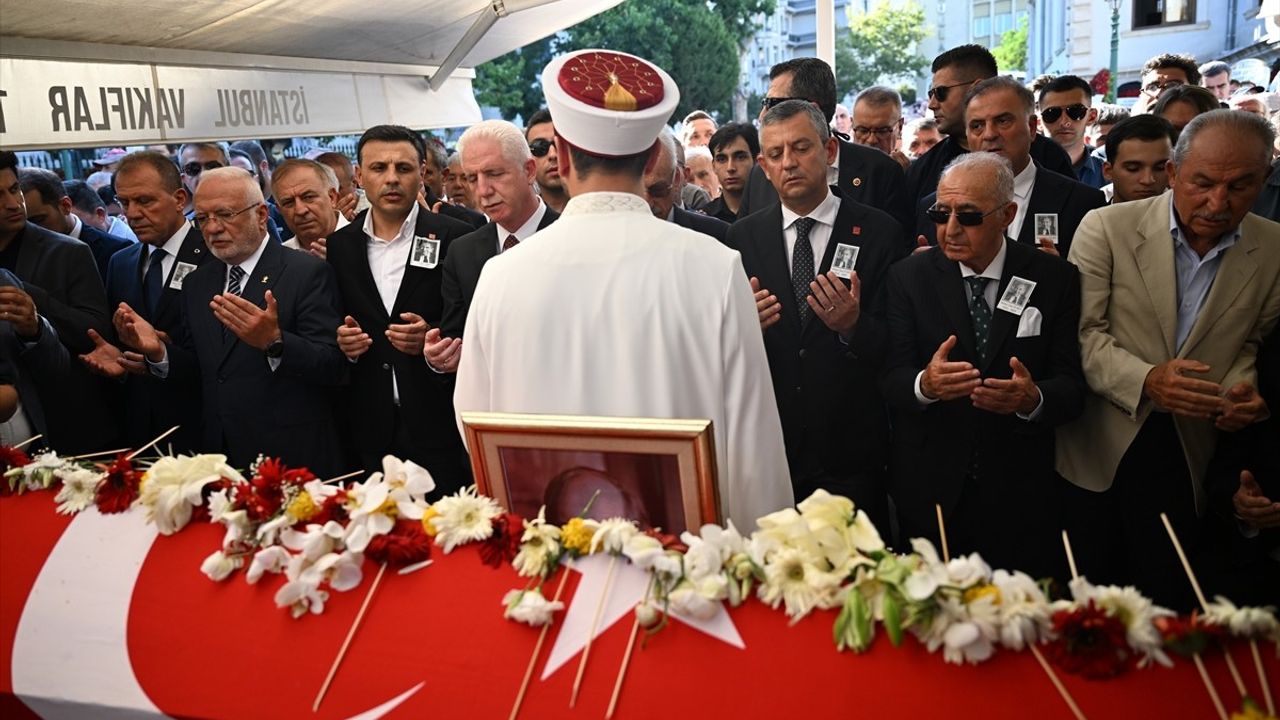 Eski CHP Genel Başkanı Altan Öymen Son Yolculuğuna Uğurlandı