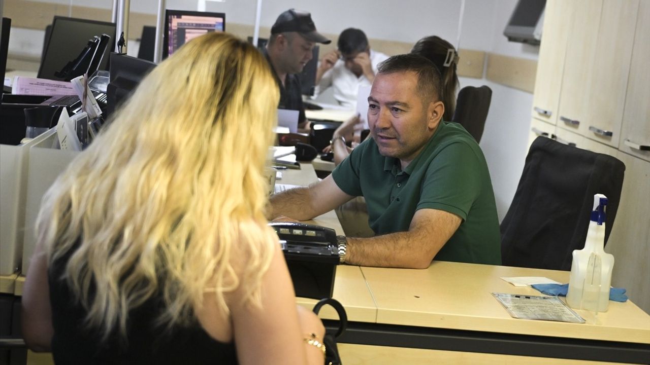 Eski Sürücü Belgeleri İçin Son Gün: Yenileme Süresi Yarın Sona Eriyor