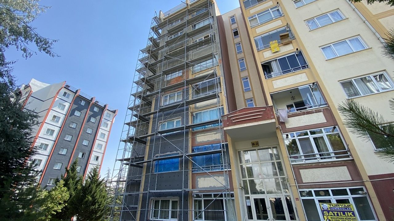 Eskişehir'de İnşaat İşçisi Yüksekten Düşerek Hayatını Kaybetti