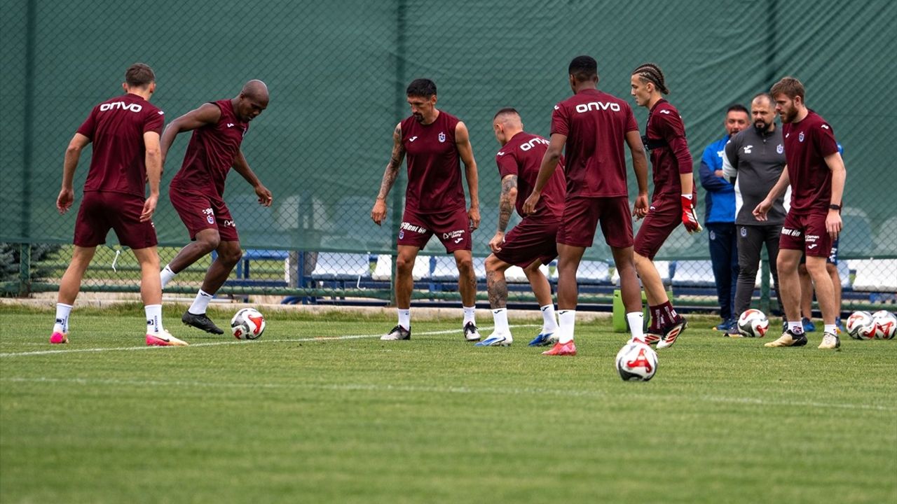 Fatih Tekke'den Uğurcan Çakır Açıklaması: "İkinci Türk Kaleci Bulmak Kolay Değil"