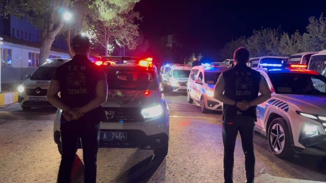 FETÖ'ye yönelik İzmir merkezli operasyonda 371 şüpheli hakkında gözaltı kararı