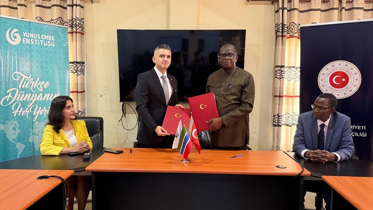 Gambiya Üniversitesi'nde Türkçe Eğitimi Başlıyor