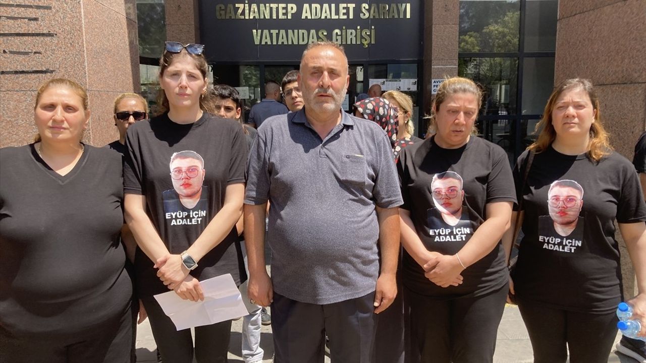 Gaziantep'te 17 Yaşındaki Eyüp Arıcı'nın Ölümüne Dair 6 Sanık Yargılanıyor