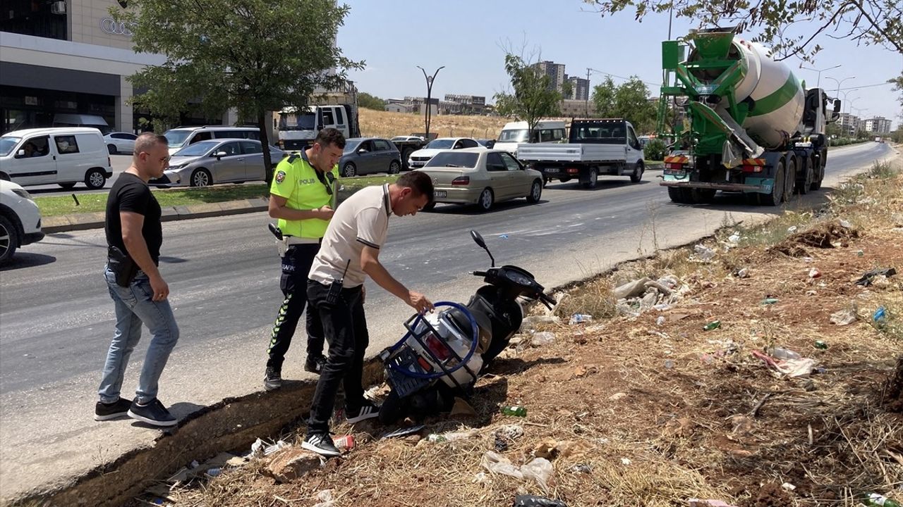 Gaziantep'te Motosiklet Kazası: Kadın Hayatını Kaybetti, Oğlu Yaralandı