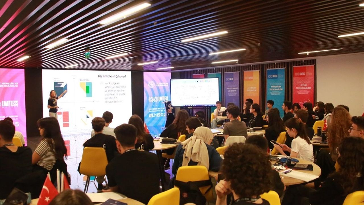 Gençler, 'Teknoloji ve Akademik Girişimcilik Kampı'nda Buluşuyor