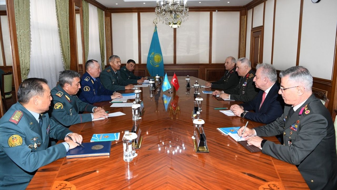 Genelkurmay Başkanı Orgeneral Gürak, Astana'da Resmi Ziyaretler Gerçekleştirdi