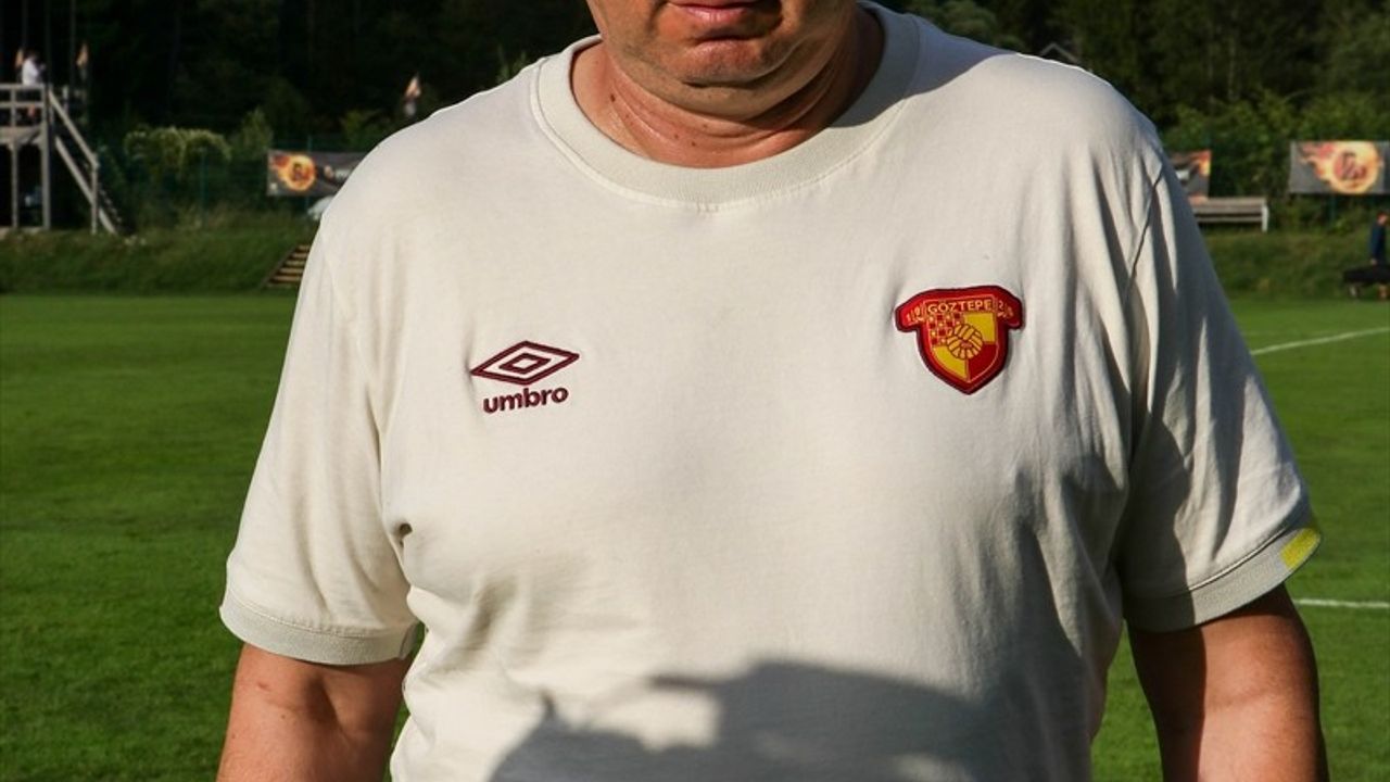 Göztepe Teknik Direktörü Stoilov, Yeni Sezon Hazırlıklarından Memnun Değil