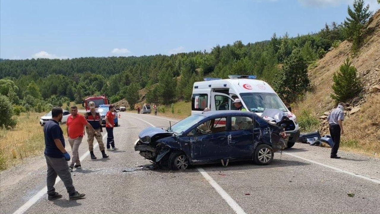 Gümüşhane'de Otomobil Kazası: 4 Yaralı