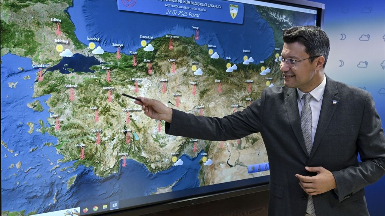 Hafta Sonu Türkiye'de Sıcaklık Rekorları Kırılıyor