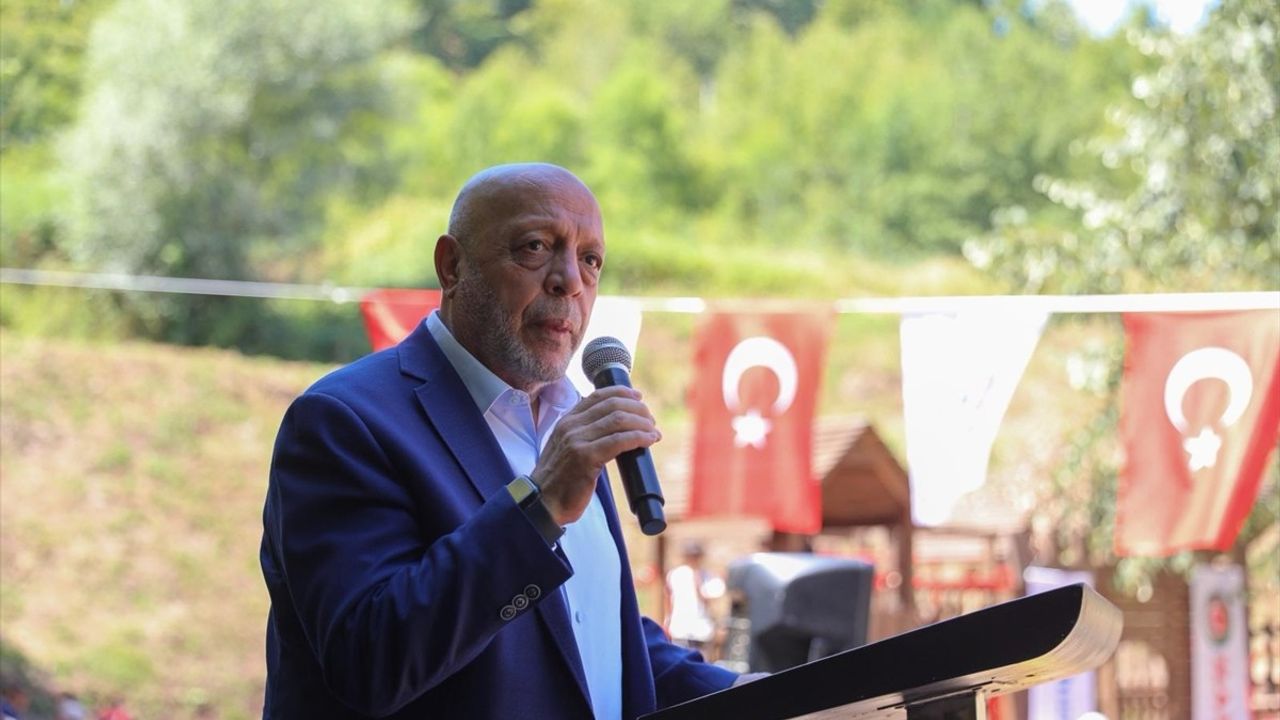 HAK-İŞ Genel Başkanı Mahmut Arslan Düzce'de Ziyaretlerde Bulundu