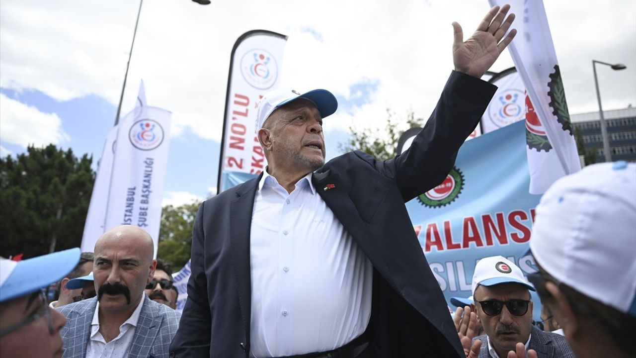 HAK-İŞ'in Zam Talepleri: Sendikadan Kamu İşçilerine Tepki Gösterisi