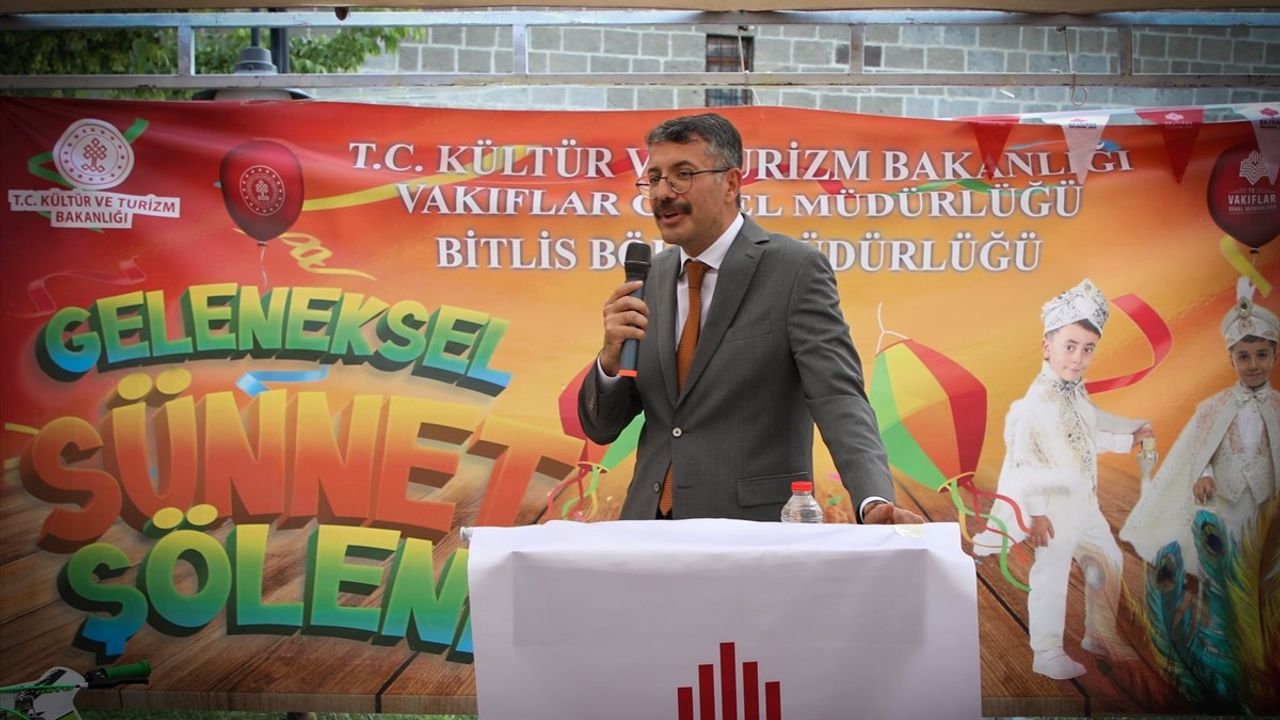 Hakkari'de 24 Çocuk İçin Sünnet Şöleni Düzenlendi