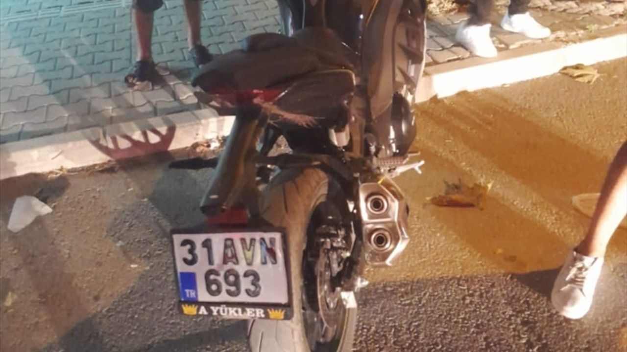 Hatay'da Motosiklet Kazası: 3 Yaralı
