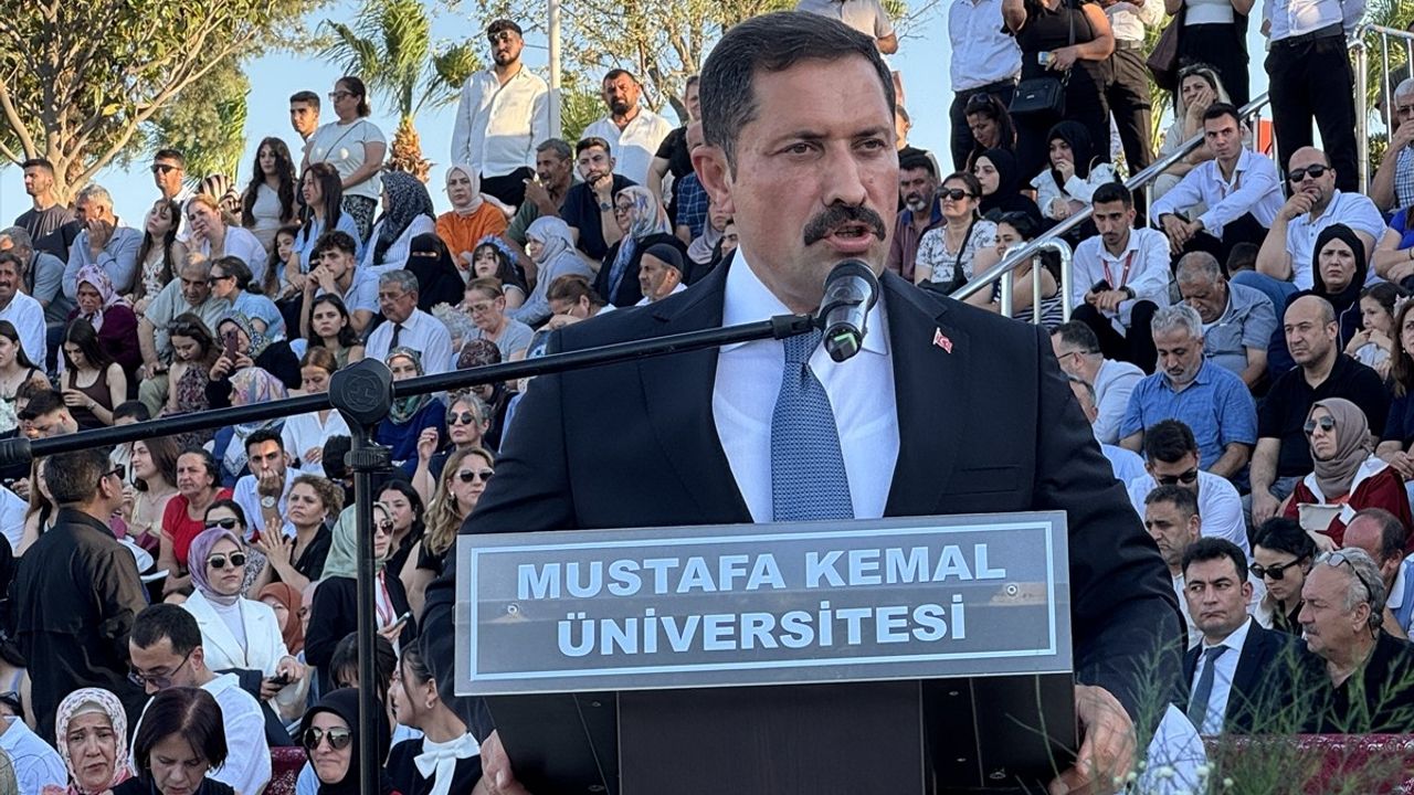 Hatay Mustafa Kemal Üniversitesi'nde Mezuniyet Coşkusu
