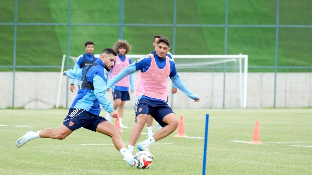 Hatayspor, 2025-2026 Sezonu Hazırlıklarını Erzurum'da Sürdürüyor