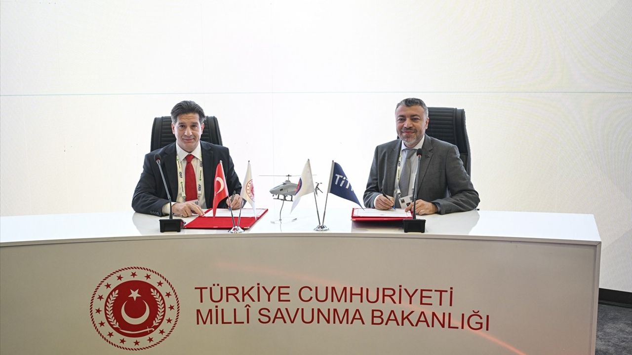 Helikopterlerin İnsansızlaşmasına Yeni Adım: IDEF 2025'te İşbirliği Protokolü İmzalandı
