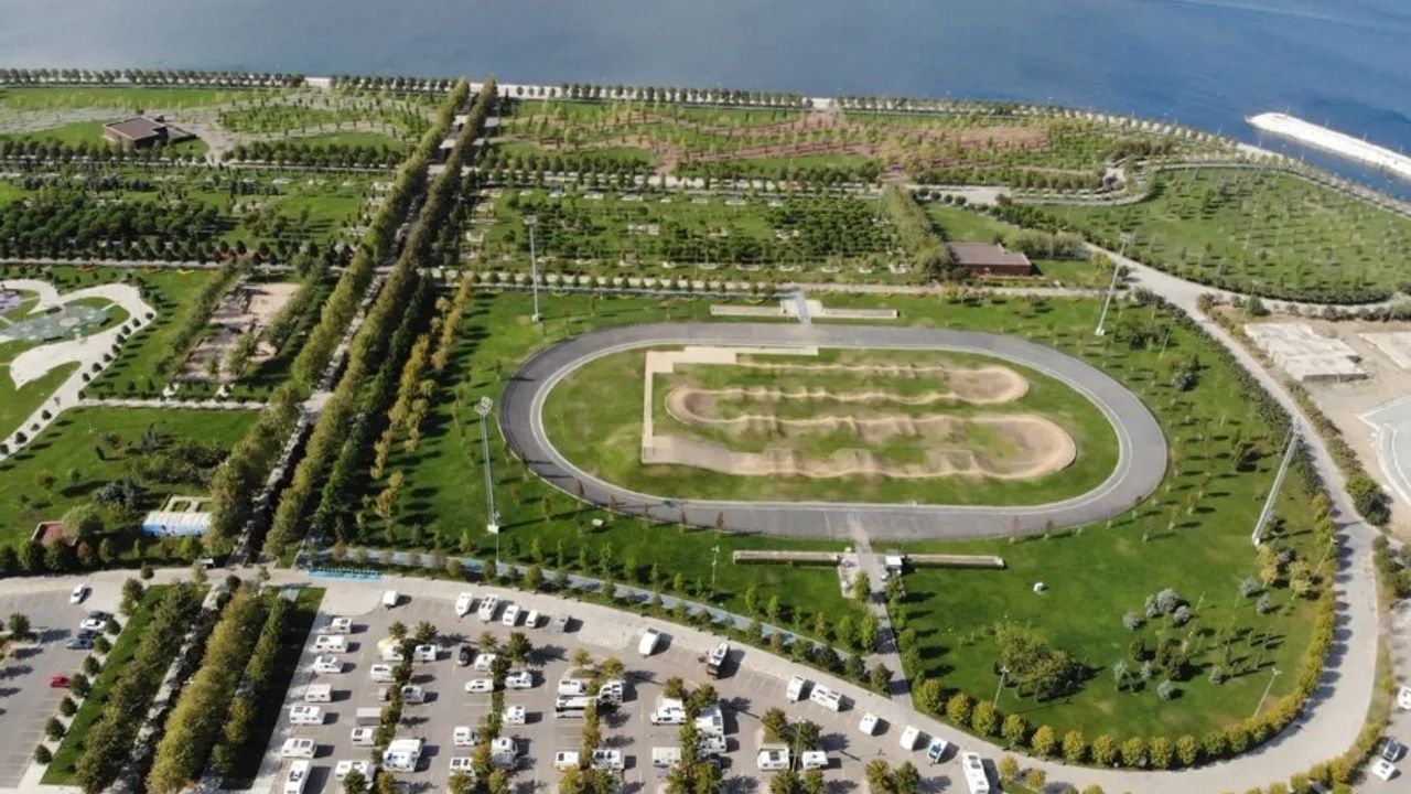 İBB, Ücretsiz Spor Hizmetlerini Ücretli Hale Getirdi!