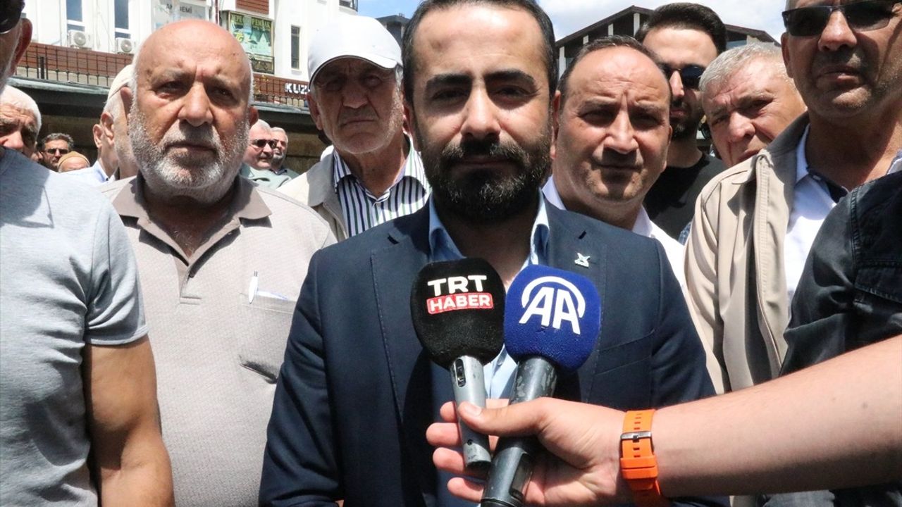 İç Anadolu'da Hazreti Muhammed Karikatürüne Büyük Tepki