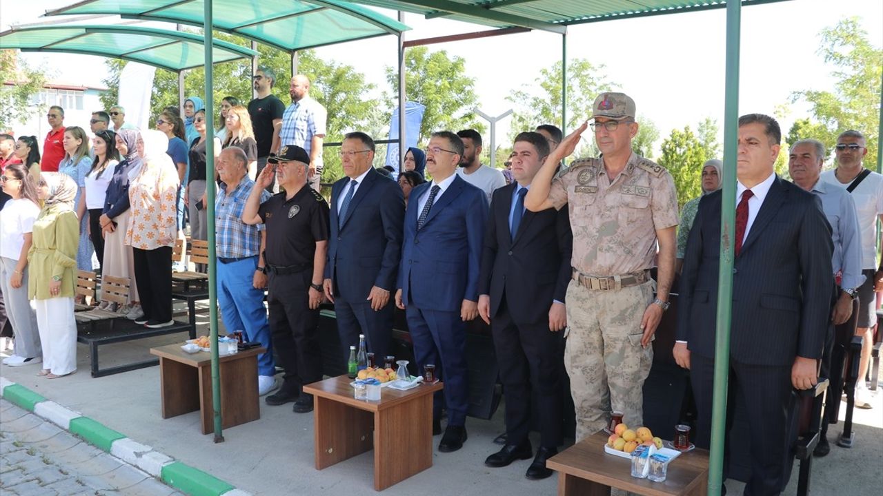 Iğdır'da 5. Kayısı Cup Tenis Turnuvası Başladı