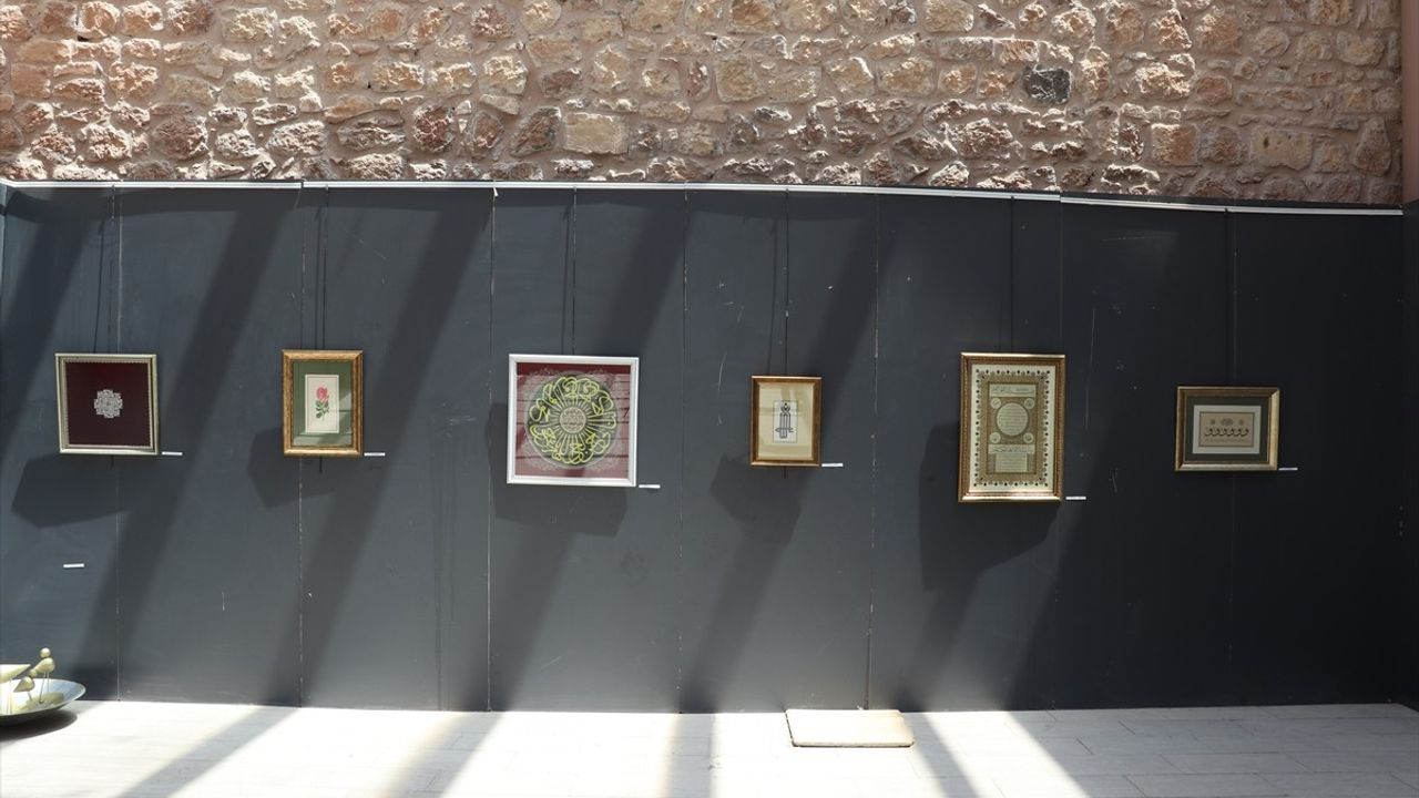 İshak Paşa Sarayı'nda Geleneksel Türk Sanatları Sergisi