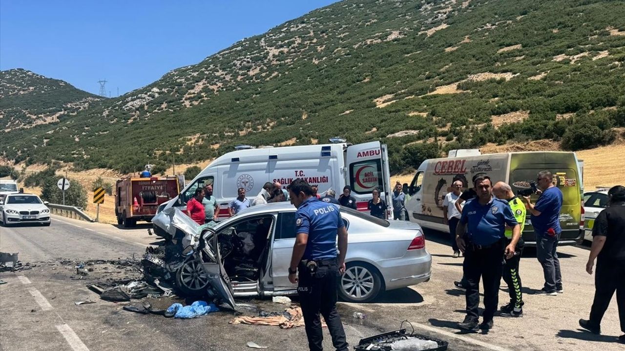 Isparta'da Otomobil Çarpışması: 1 Ölü, 9 Yaralı