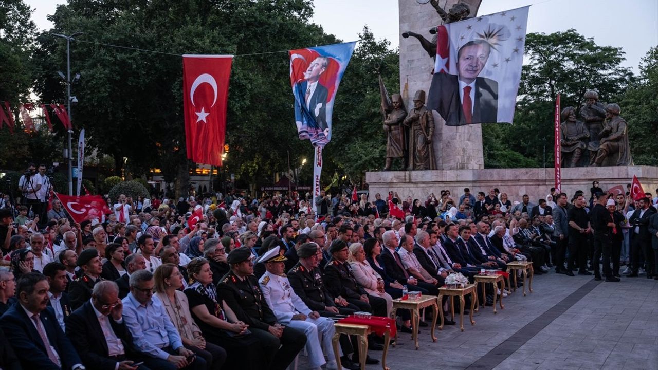 İstanbul'da 15 Temmuz Demokrasi ve Milli Birlik Günü Kutlandı