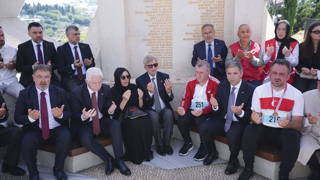 İstanbul'da 15 Temmuz Şehitleri İçin Kur'an-ı Kerim Okundu