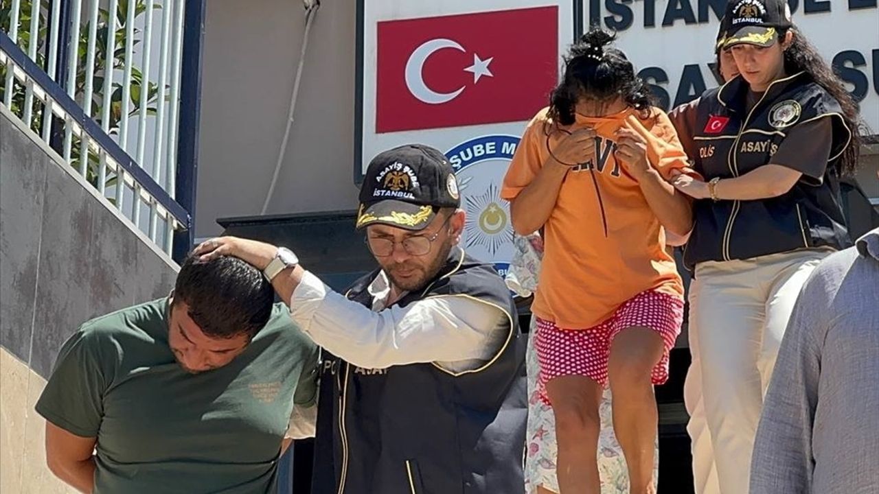 İstanbul'da 75 Yaşındaki Demans Hastası Kadın Dolandırıldı: 3 Zanlı Tutuklandı