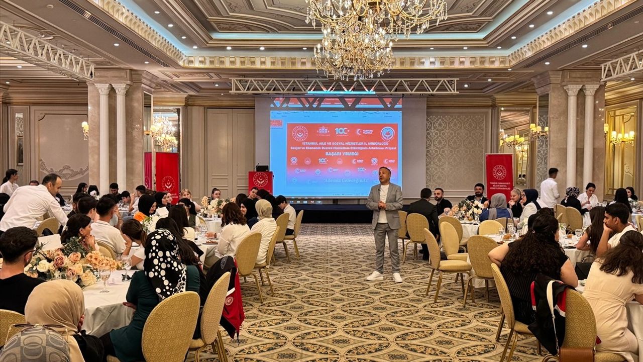 İstanbul'da SED Öğrencilerine Motivasyon Yemeği Düzenlendi