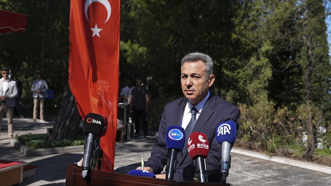 İzmir'de 15 Temmuz Anma Töreni Gerçekleşti