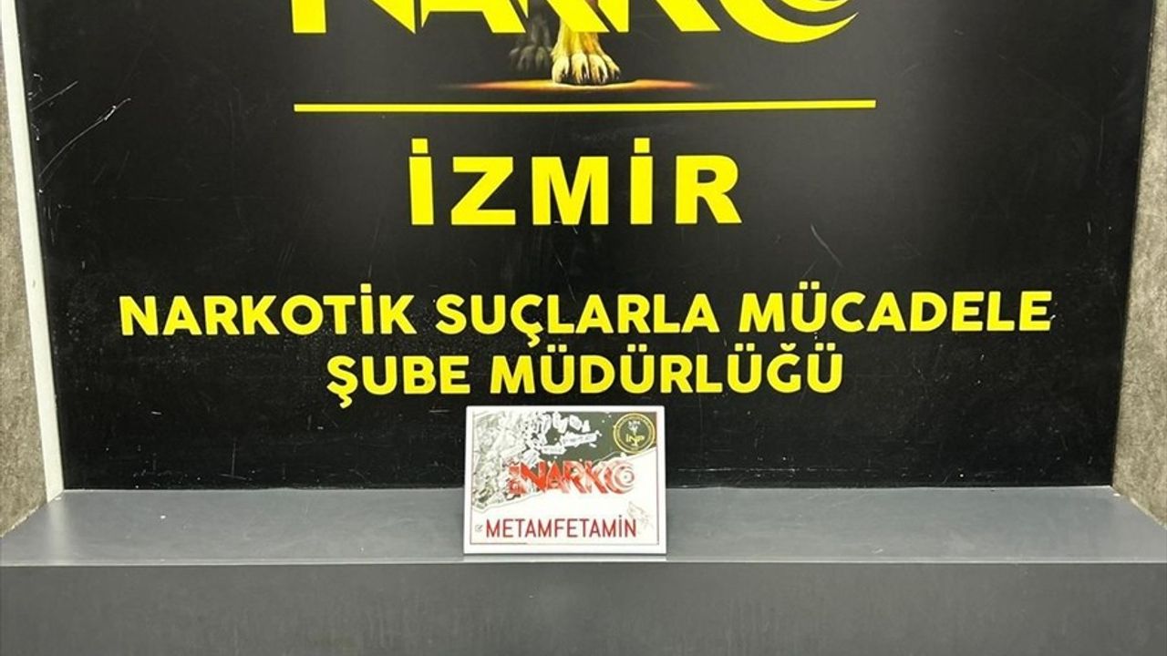 İzmir'de 4 Kilo Uyuşturucu Ele Geçirildi, 2 Tutuklama