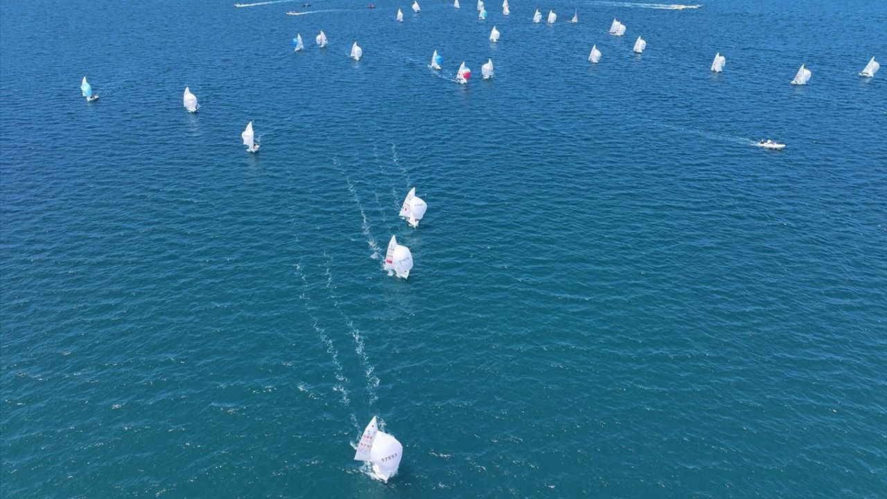 İzmir'de Yelkende 420 Dünya Şampiyonu Belli Oldu!