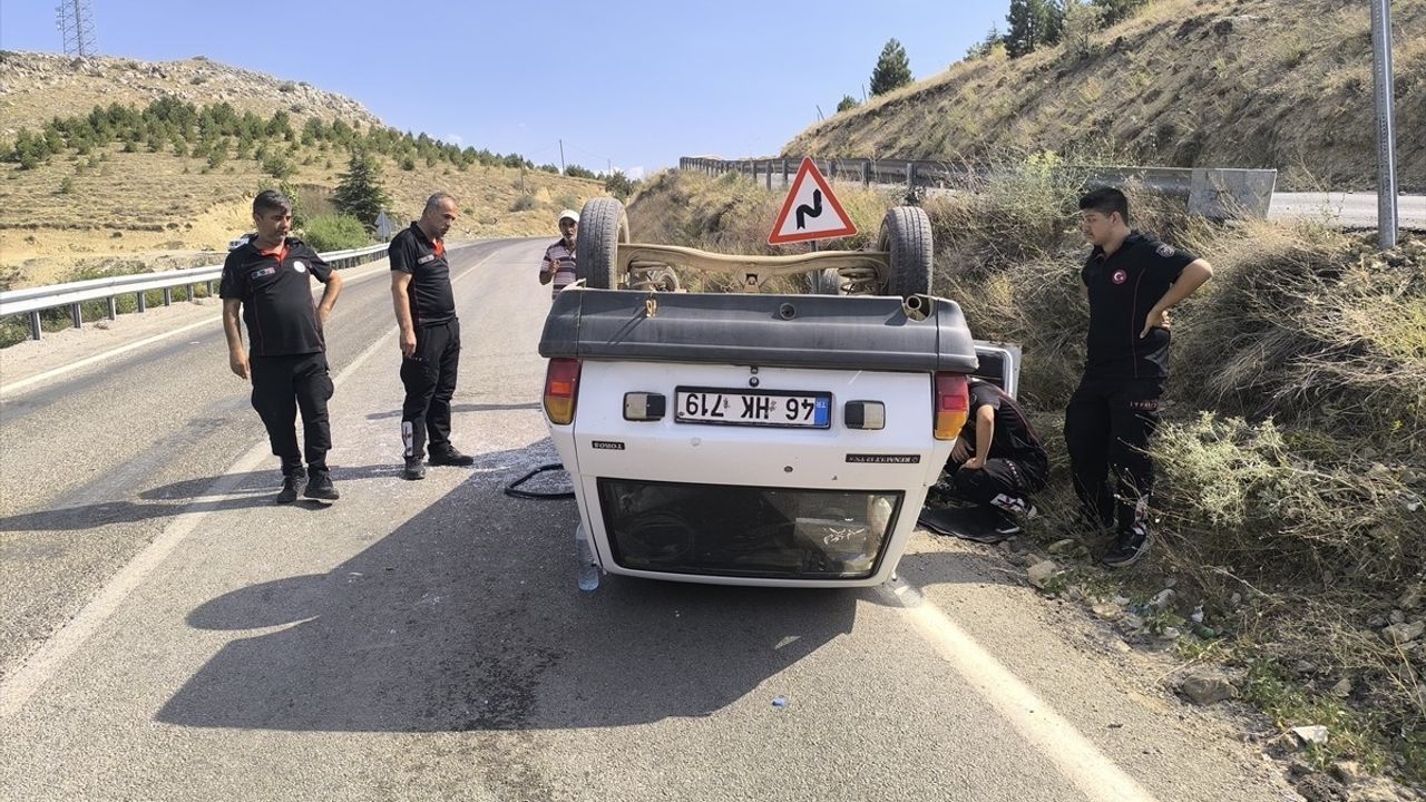 Kahramanmaraş'ta Devrilen Otomobilde Can Kaybı: 1 Ölü, 1 Yaralı