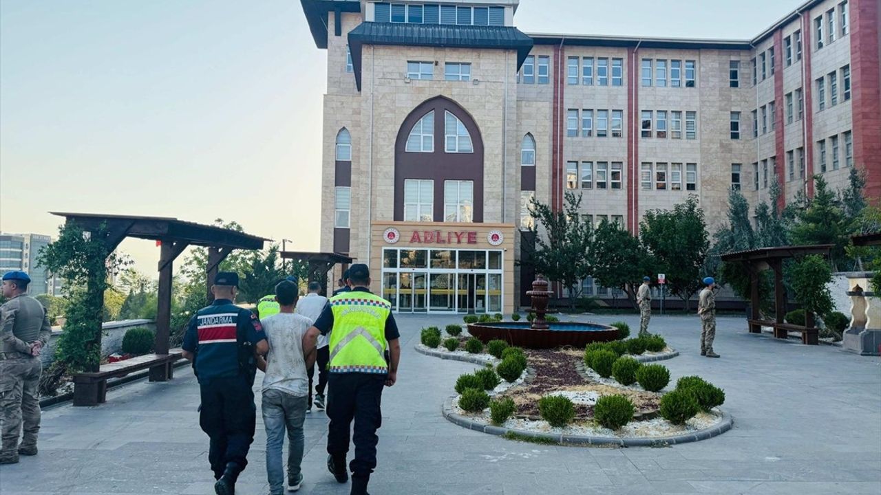 Kahramanmaraş'ta Silahlı Kavga: Araç Sürücüsü Öldürüldü