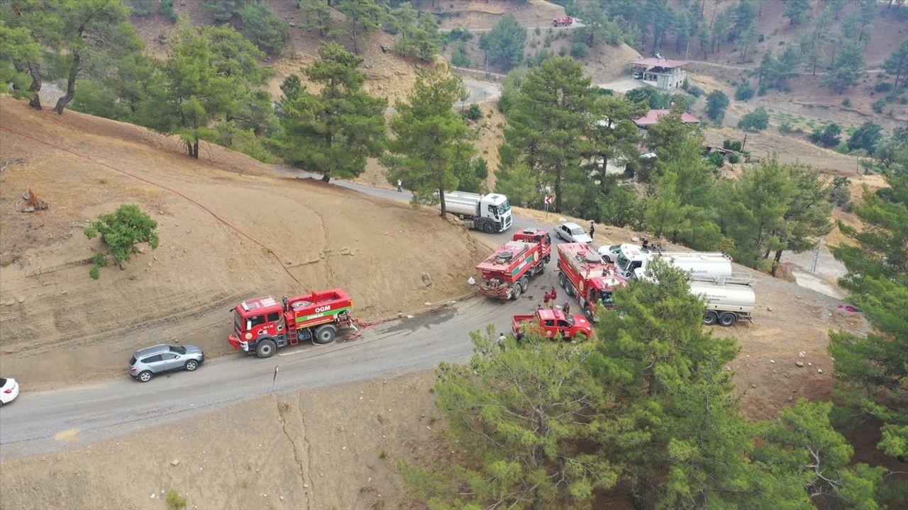 Kahramanmaraş'taki Orman Yangını Üçüncü Gününde Sürekle Devam Ediyor
