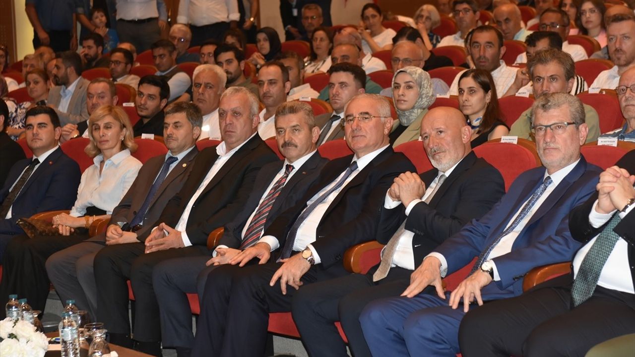 Kamu Başdenetçisi Akarca, Artvin'de Ombudsman Programında Konuştu