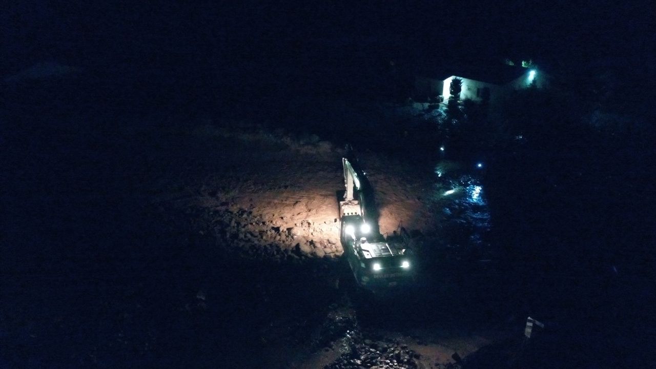 Kars'ta Sel ve Heyelan Üzerine Köylerde Hasar Geldi