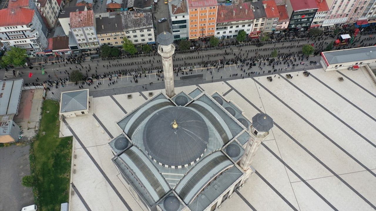 Kars ve Ağrı'da Kerbela Şehitleri Anıldı