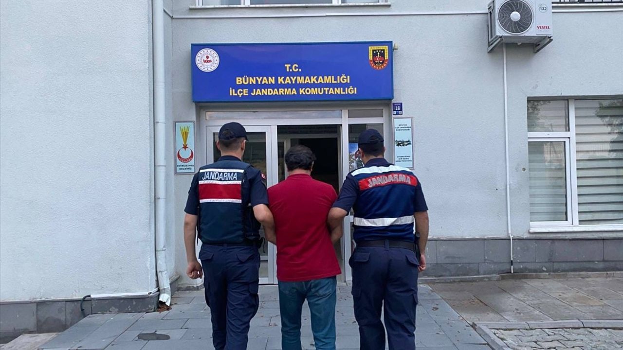 Kayseri'de Firari FETÖ Hükümlüsü Jandarma Tarafından Yakalandı