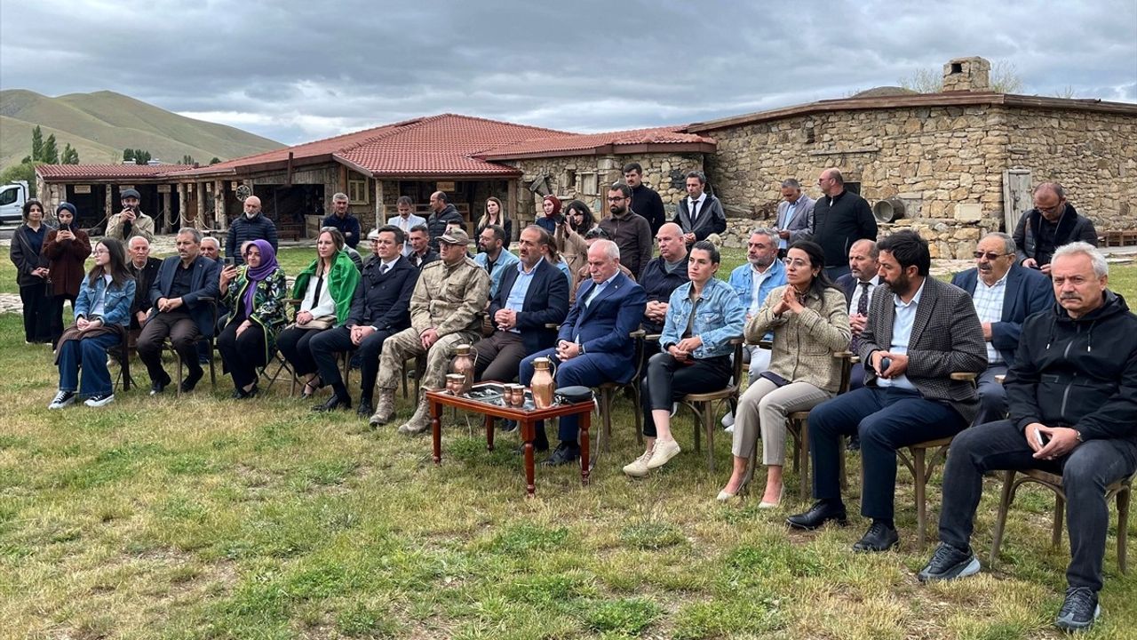 Kenan Yavuz Etnografya Müzesi'nde 'Topraktan Kopuşun Hikayesi' Sergisi Başladı