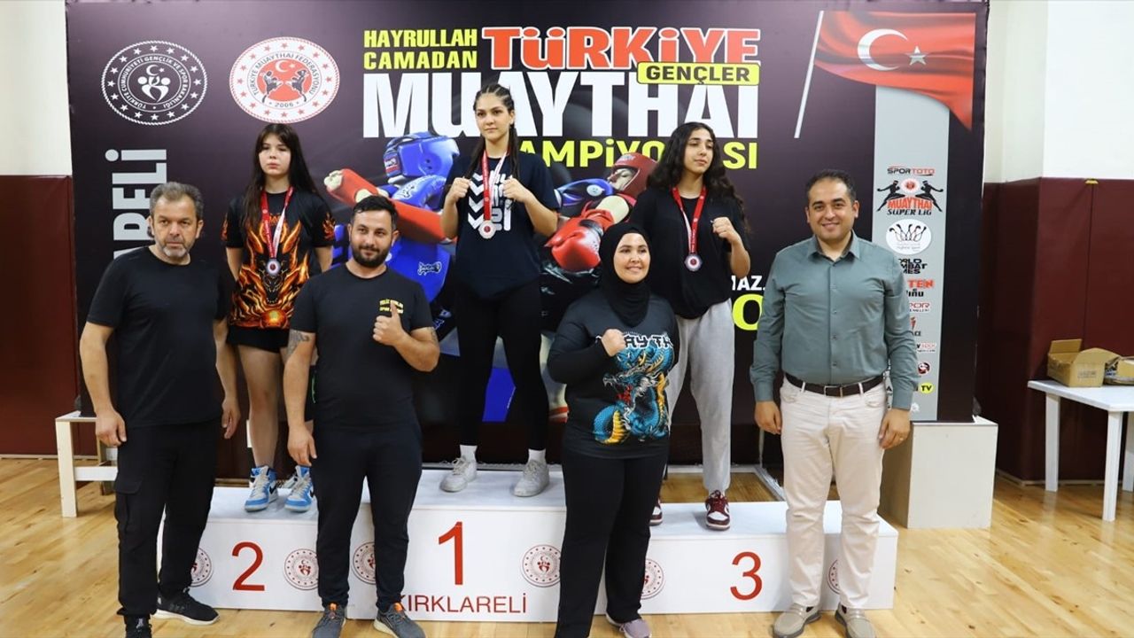 Kırklareli'nde Hayrullah Camadan Gençler Muaythai Şampiyonası Tamamlandı