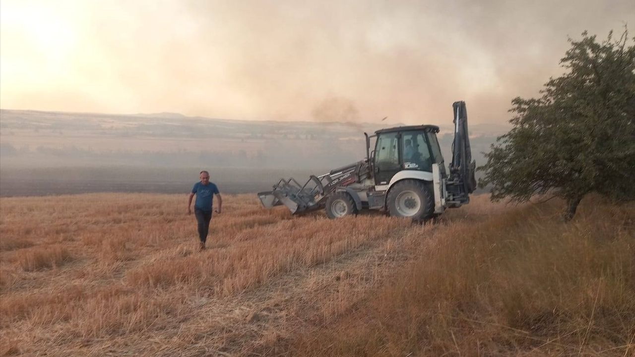 Kırklareli'nde Tarım Arazisindeki Yangın Kontrol Altına Alındı